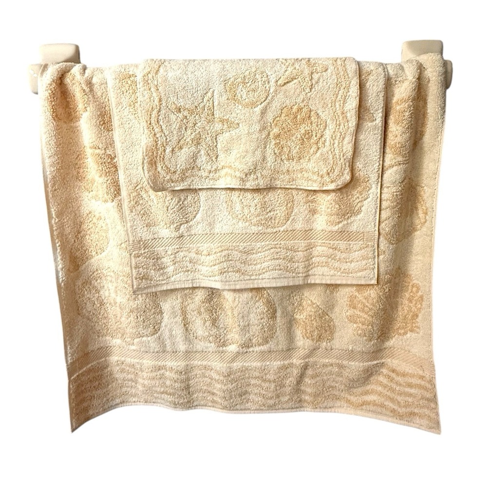 VTG Royal Velvet by Fieldcrest MCM Traditional Towel Set USA Cotton Golden Beach